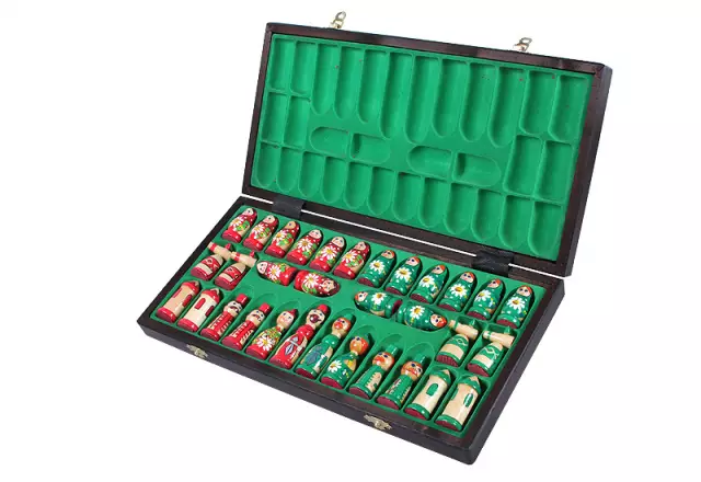 Babushka groen houten schaakset - Image 3