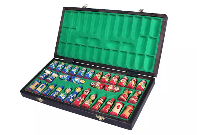 Babushka blauw houten schaakset - Afbeelding 4