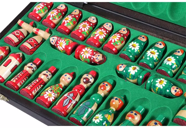 Babushka groen houten schaakset - Image 4