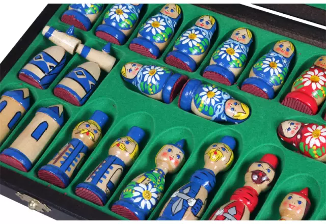 Babushka blauw houten schaakset - Afbeelding 5