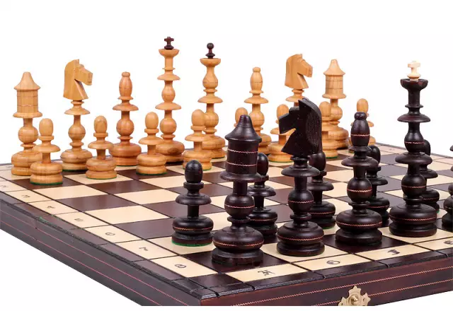 Old Polish houten schaakset - Afbeelding 9