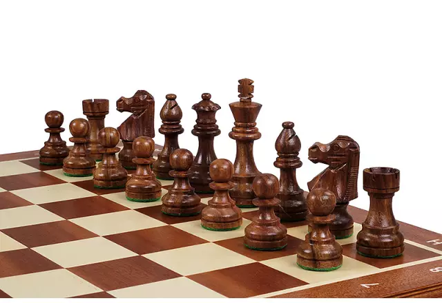 Tournament Chess No. 4 French Staunton bruin houten schaakset
